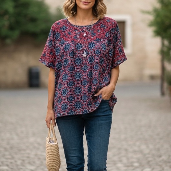 COLDWATER CREEK Embroidered Scoop Neck Printed Tee Women's Size Large - Picture 1 of 10